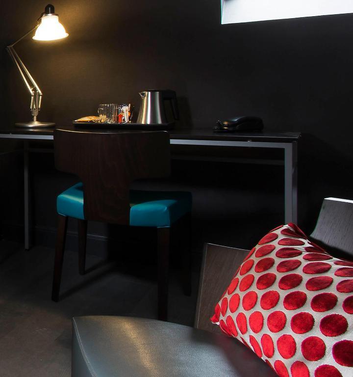 Triple Room,698990853:JPEG